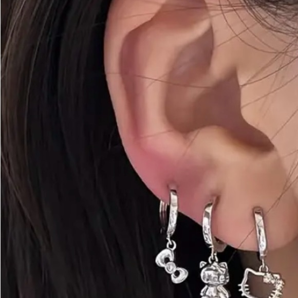 Hello Kitty Silver Charm Rings - Picture 3 of 3